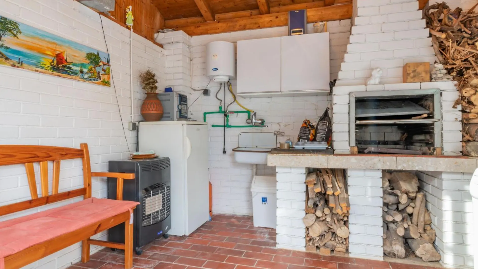 Villa Domi, A Wonderful And Cozy Retreat Near Pula Vikendica